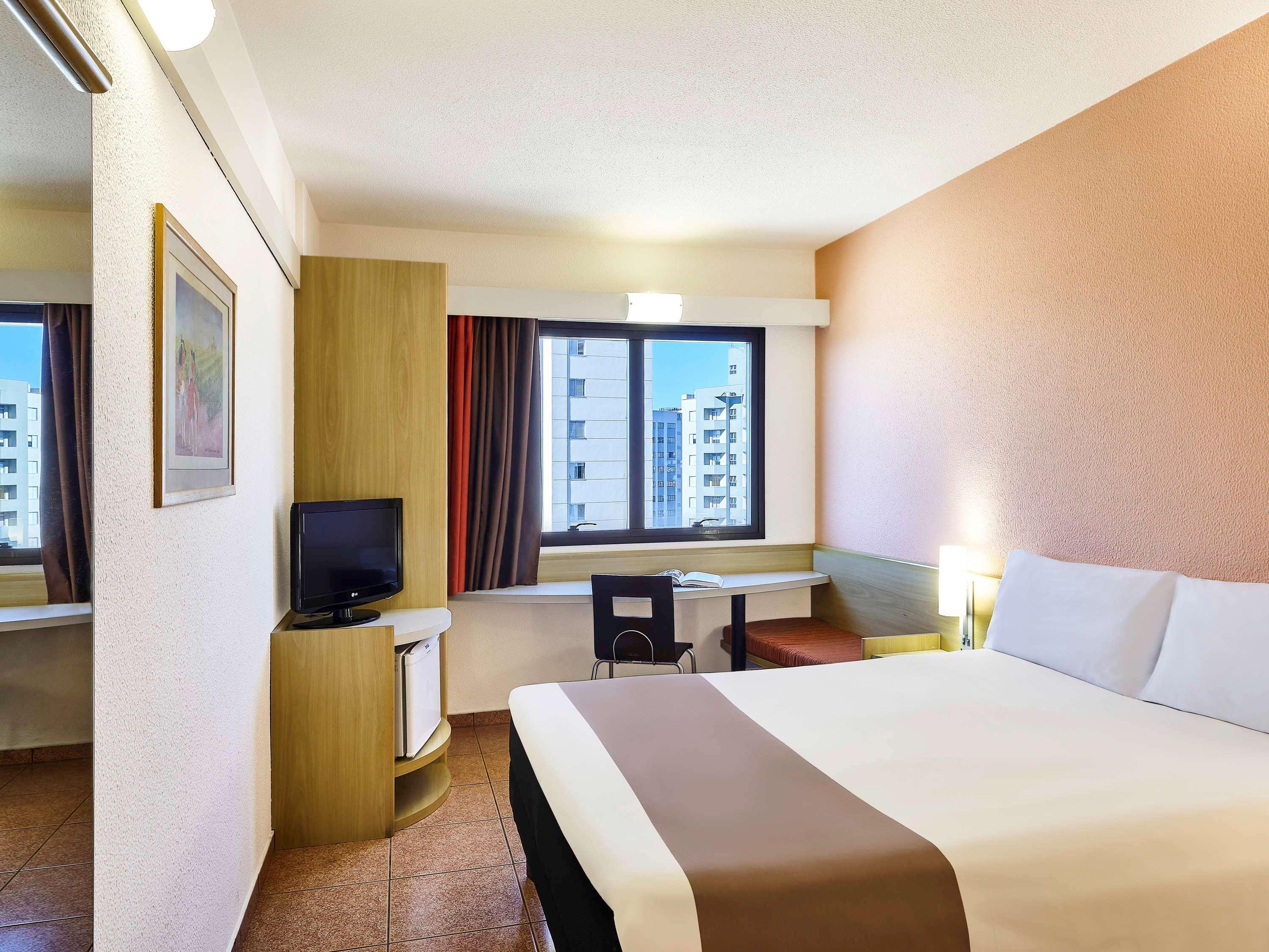Hotel Ibis Taubaté Exteriér fotografie